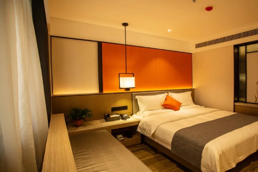 Наньян: Fangyuan Business Hotel (Neixiang Nanyang)