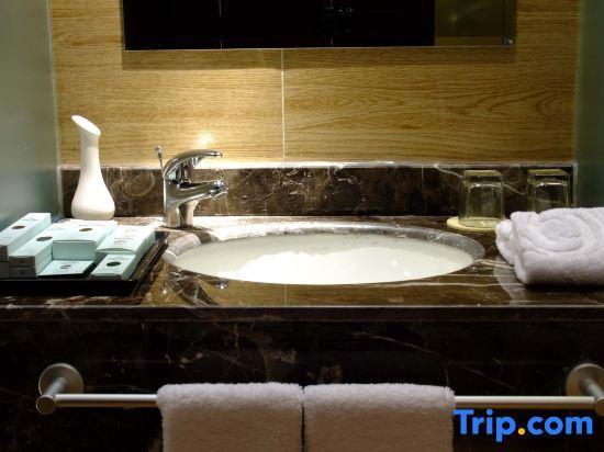Наньян: Heyuan Hotel