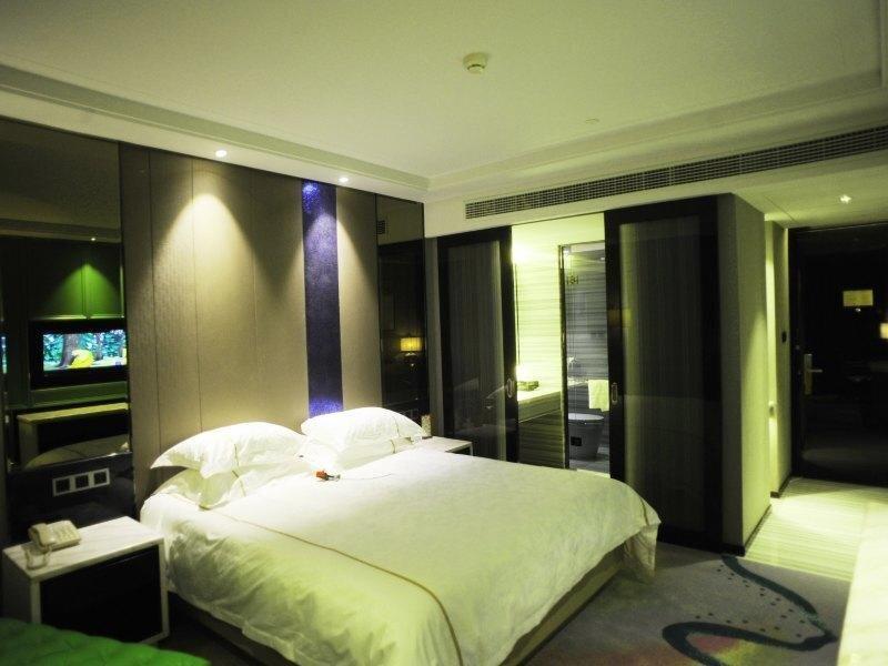 Цзюцзян: Joy Hotel