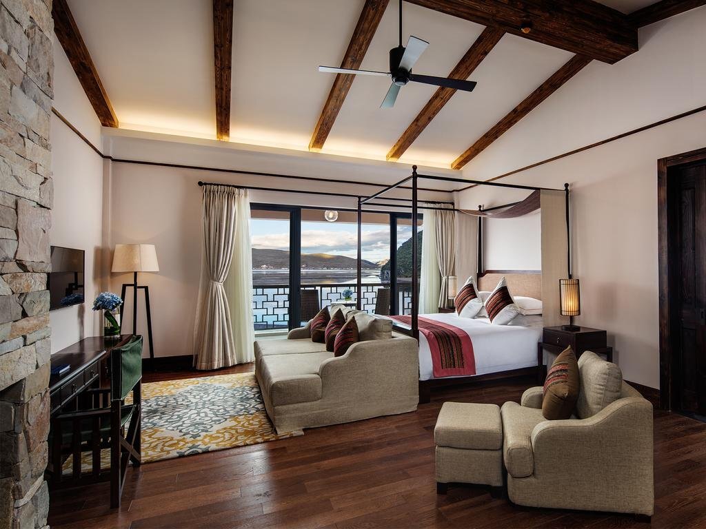 Шангри-Ла: High Mountain Resort Shangri-la