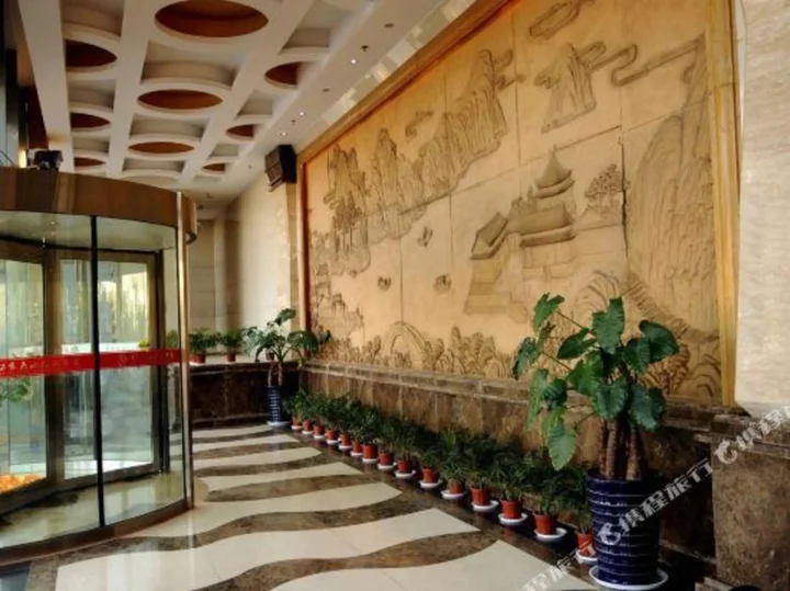 Хецзе: Wanjia Hotel
