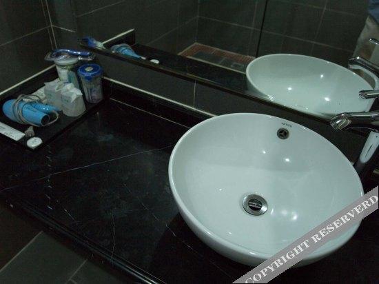 Таншань: Riyuexing Business Hotel