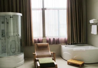 Ляньюньган: Dongyuan International Hotel