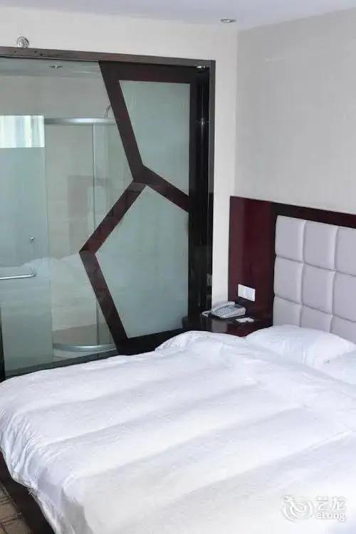 Вэйнань: Jin Feng Business Hotel