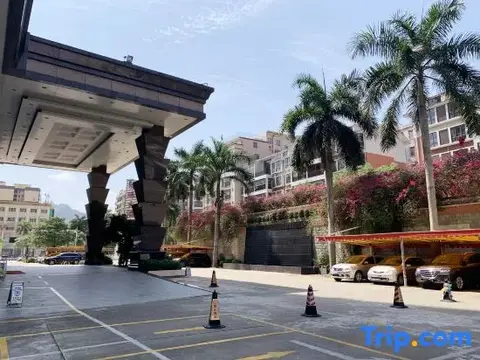 Чжаоцин: Longzhu Hotel