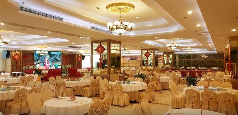 Чжаоцин: Longzhu Hotel