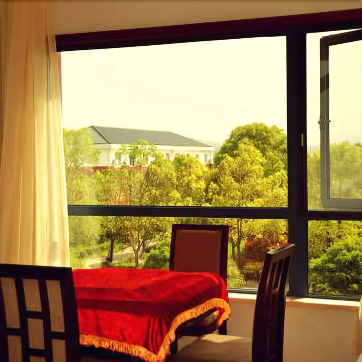 Ичан: Xiaoxihu Garden Hotel
