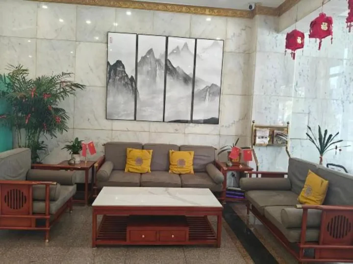 Юнчжоу: Huayan Hotel