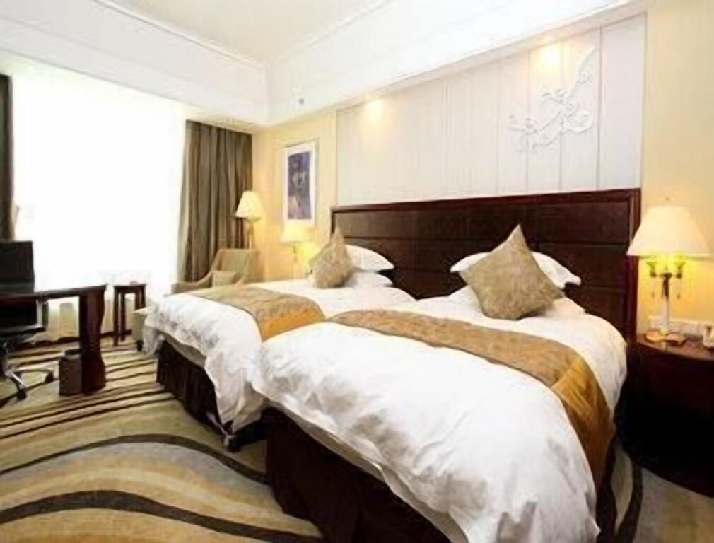 Янчжоу: Ramada Yangzhou Baoying