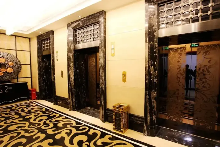 Янчжоу: Ramada Yangzhou Baoying