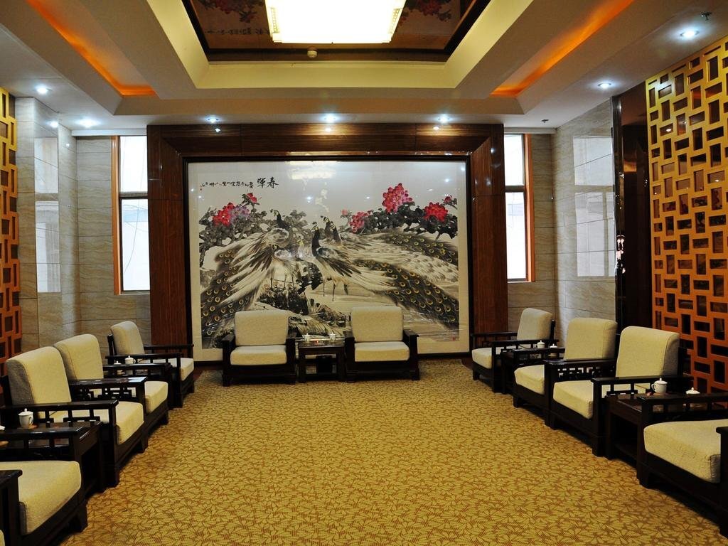 Цзинин: 金乡海川大酒店