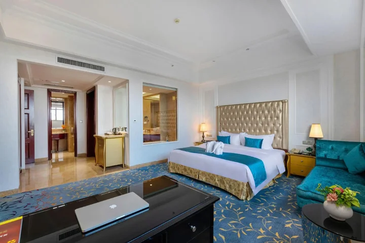 Чжуншань: yinquan hotel