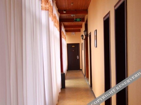 Цзаочжуан: Zhuang Hu Cun Hotel