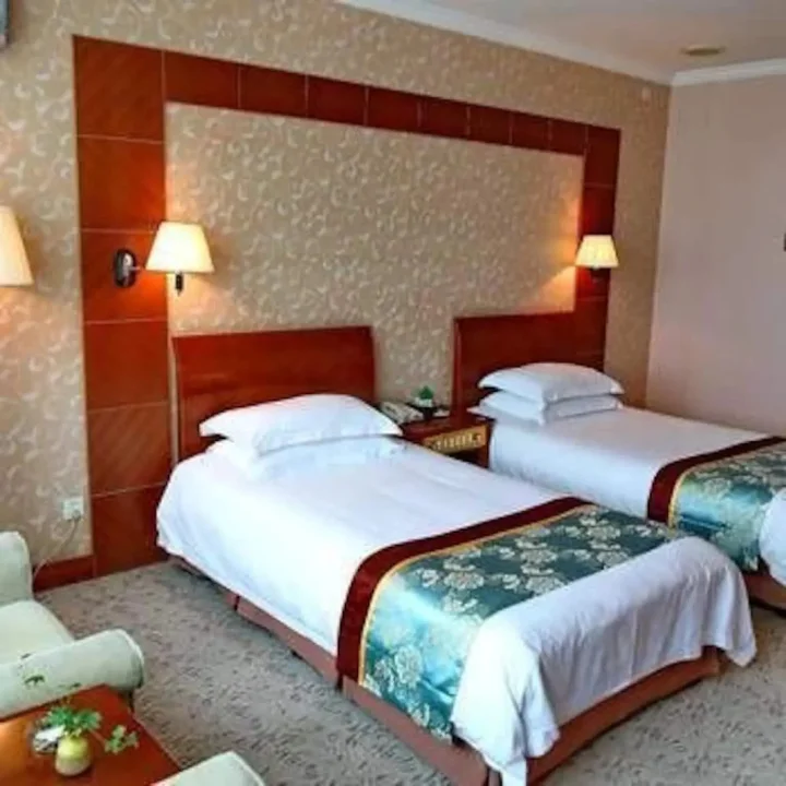 Чичжоу: Baisui Hotel