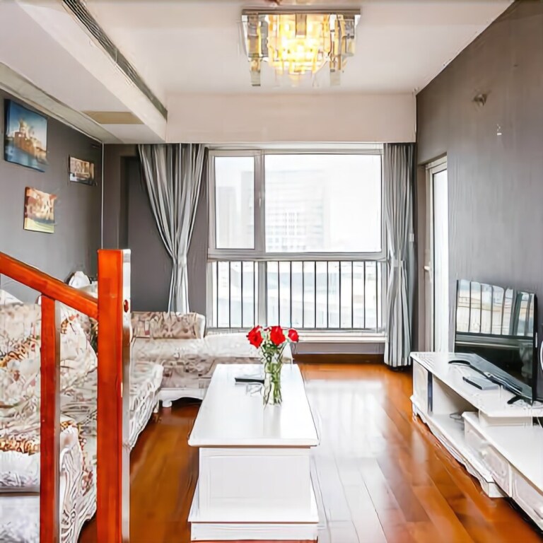 Циндао: Qingdao Haizhijie Holiday Hotel