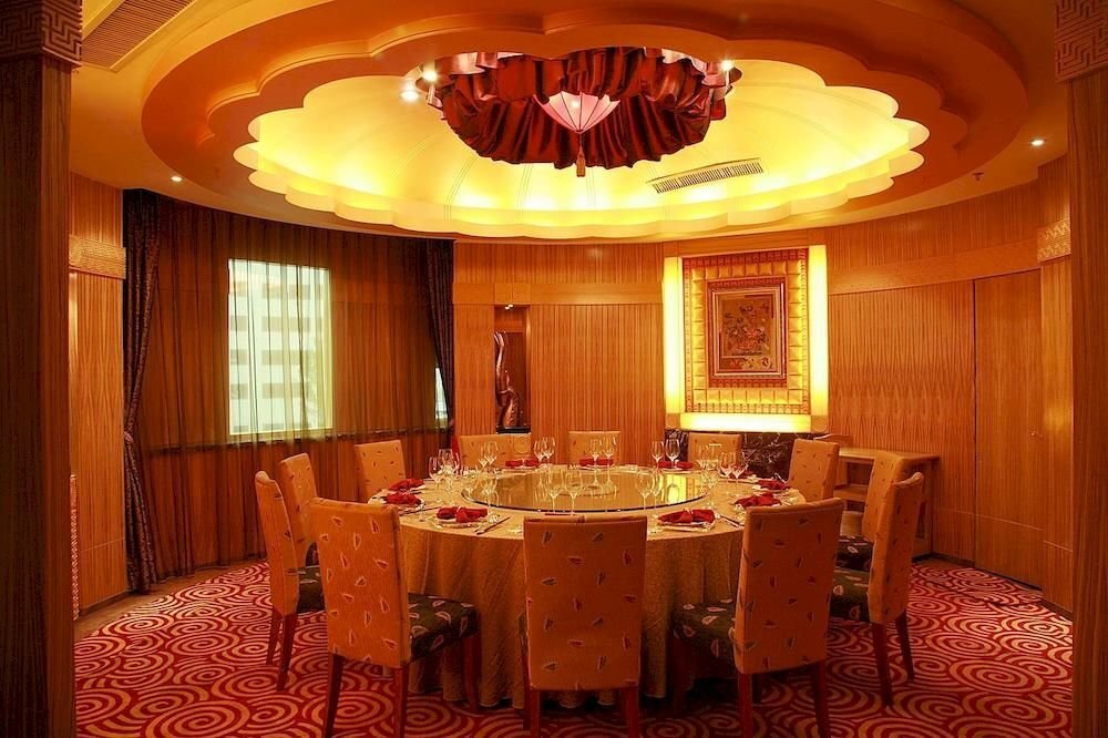 Дэян: Jinghu Hotel