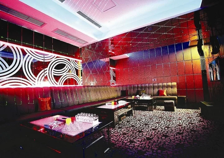 Дэян: Jinghu Hotel