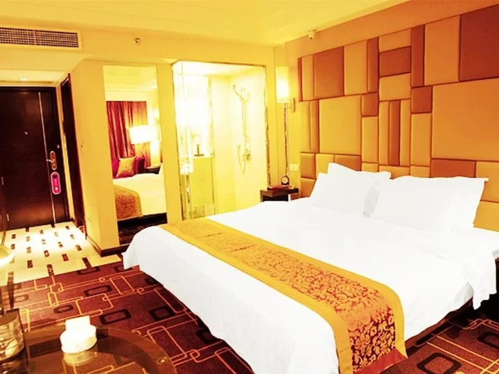 Дэян: Jinghu Hotel