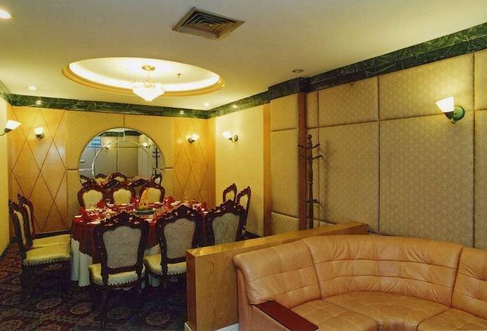 Цюйцзин: Stone Forest International Hotel