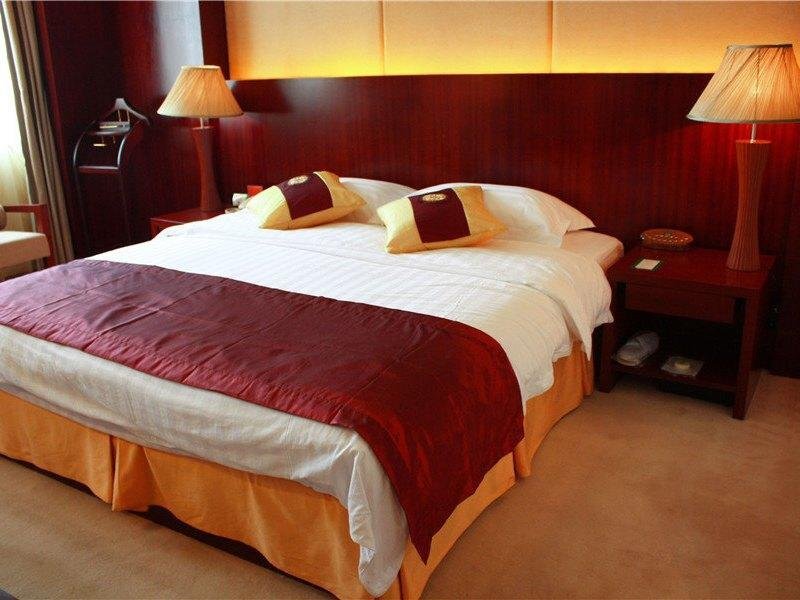 Цюйцзин: Stone Forest International Hotel