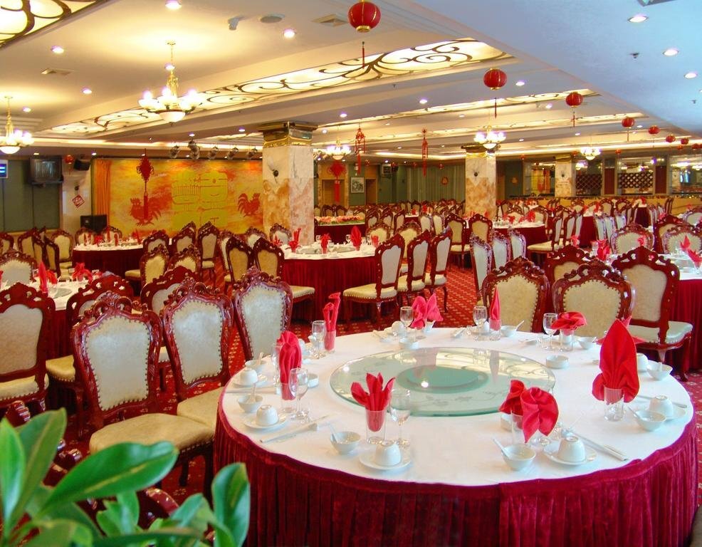 Цюйцзин: Stone Forest International Hotel