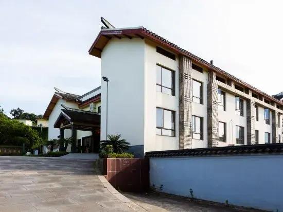 Чжоушань: Putuoshan Baibuge Hotel