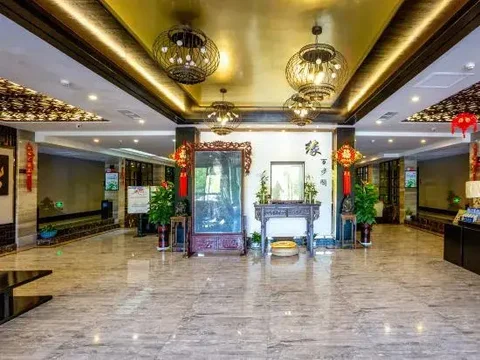 Чжоушань: Putuoshan Baibuge Hotel