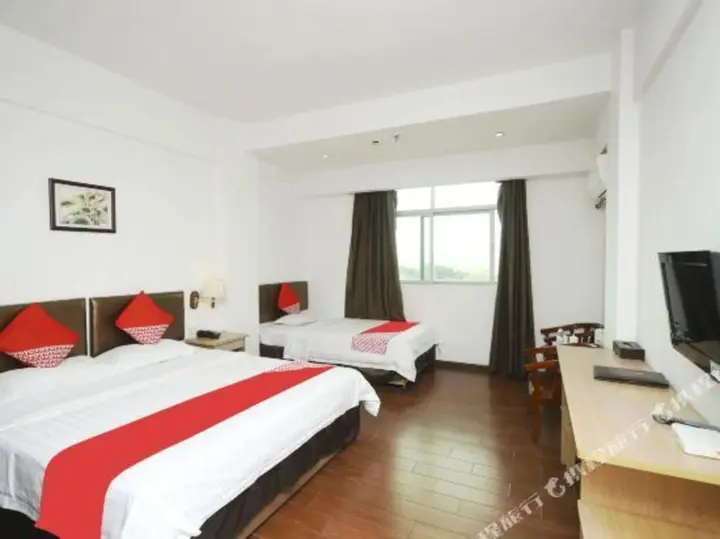 Цзеян: Tianyue Four Seasons Hotel