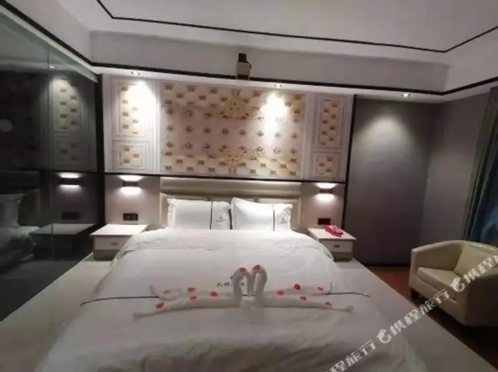 Цзеян: Tianyue Four Seasons Hotel