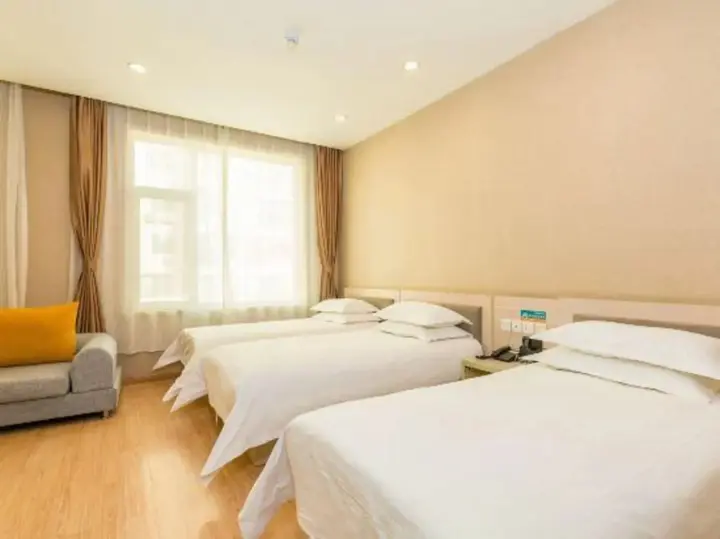Жичжао: Haizhiju Hotel (Rizhao Suning Plaza)