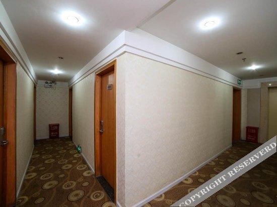 Ичан: Lijin Express Holiday Hotel