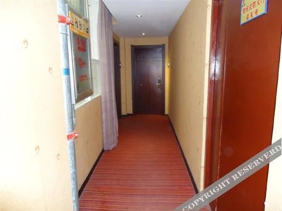 Ичан: Lijin Express Holiday Hotel