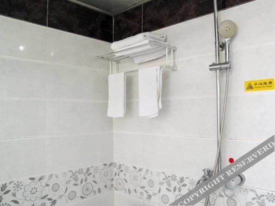 Ичан: Lijin Express Holiday Hotel