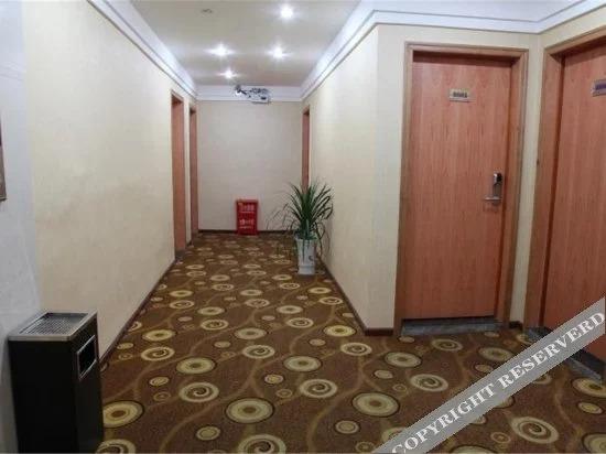 Ичан: Lijin Express Holiday Hotel