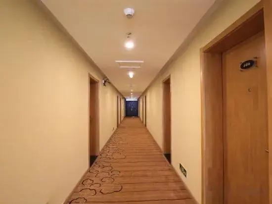 Шанграо: 365 Theme Hotel