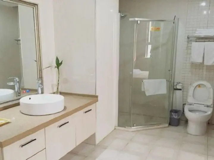 Яньчэн: Jinzhu Business Hotel