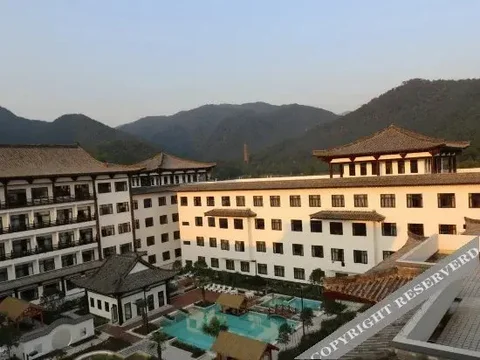 Тайчжоу: Tiantaishan Hotspring Resort Villa