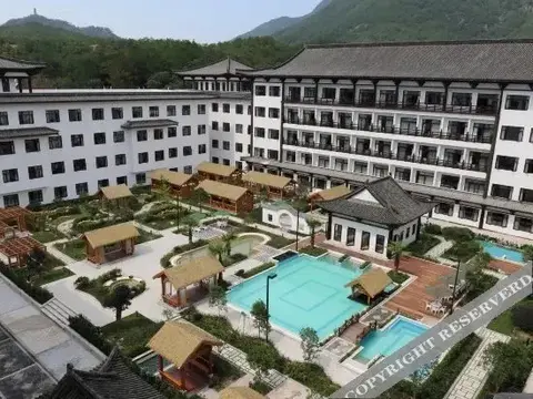 Тайчжоу: Tiantaishan Hotspring Resort Villa