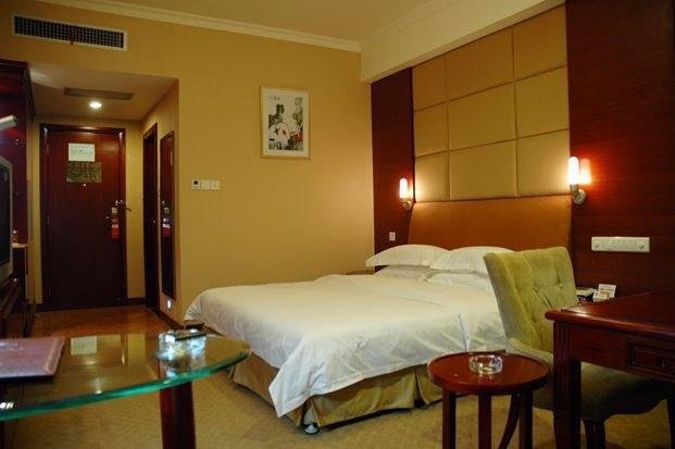 Чандэ: Changying International Hotel