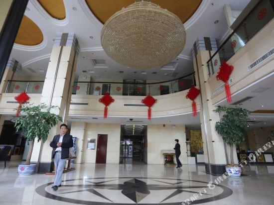 Юнчжоу: Lianhua Huating Business Hotel