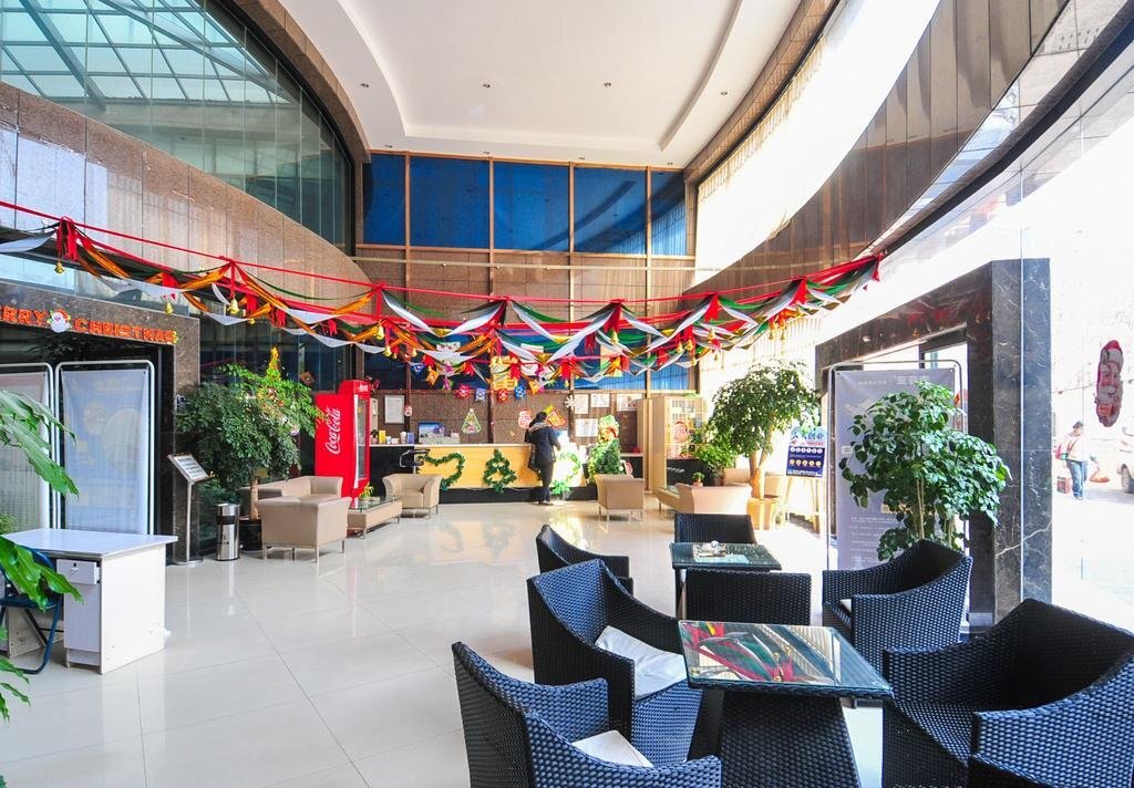 Цюйцзин: Yicheng Express Business Hotel