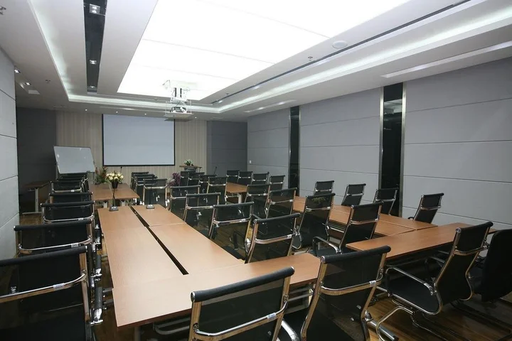 Цюйцзин: Yicheng Express Business Hotel