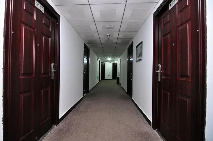 Цюйцзин: Yicheng Express Business Hotel