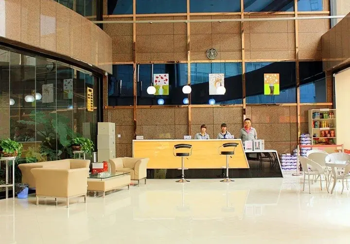 Цюйцзин: Yicheng Express Business Hotel