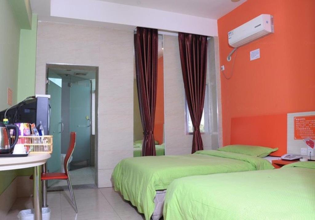 Ичан: Xinshidai Business Hotel