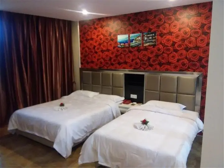 Ичан: Xinshidai Business Hotel