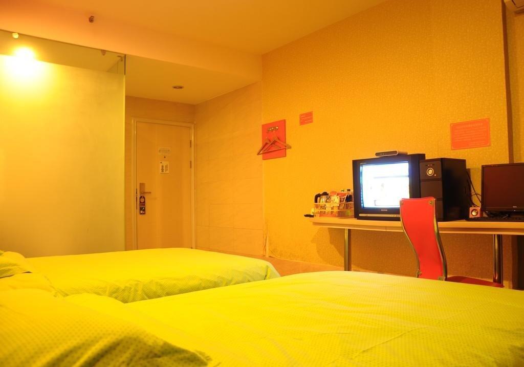 Ичан: Xinshidai Business Hotel