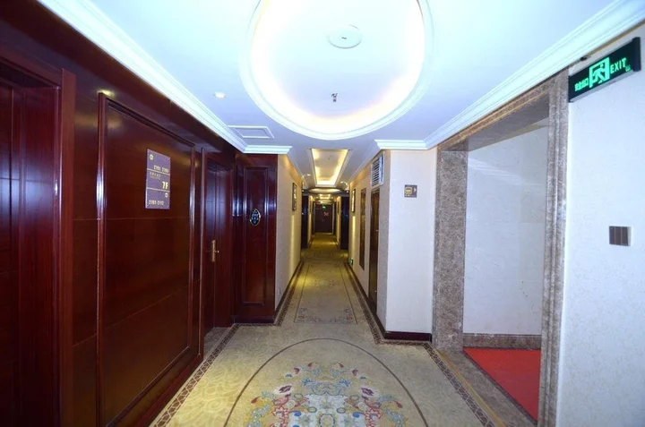 Баодин: Yaodu International Hotel
