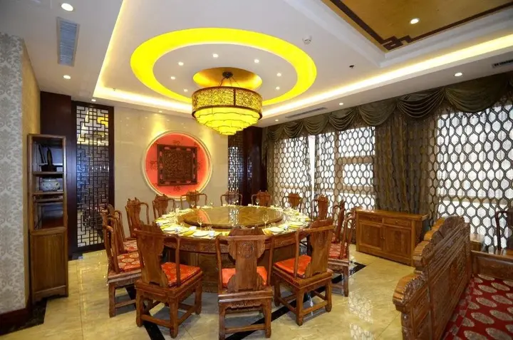 Баодин: Yaodu International Hotel