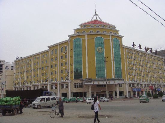 Юйлинь: Jinlong Hotel